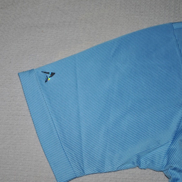 NWT Antigua Light Blue Textured Golf Polo - Picture 3 of 7